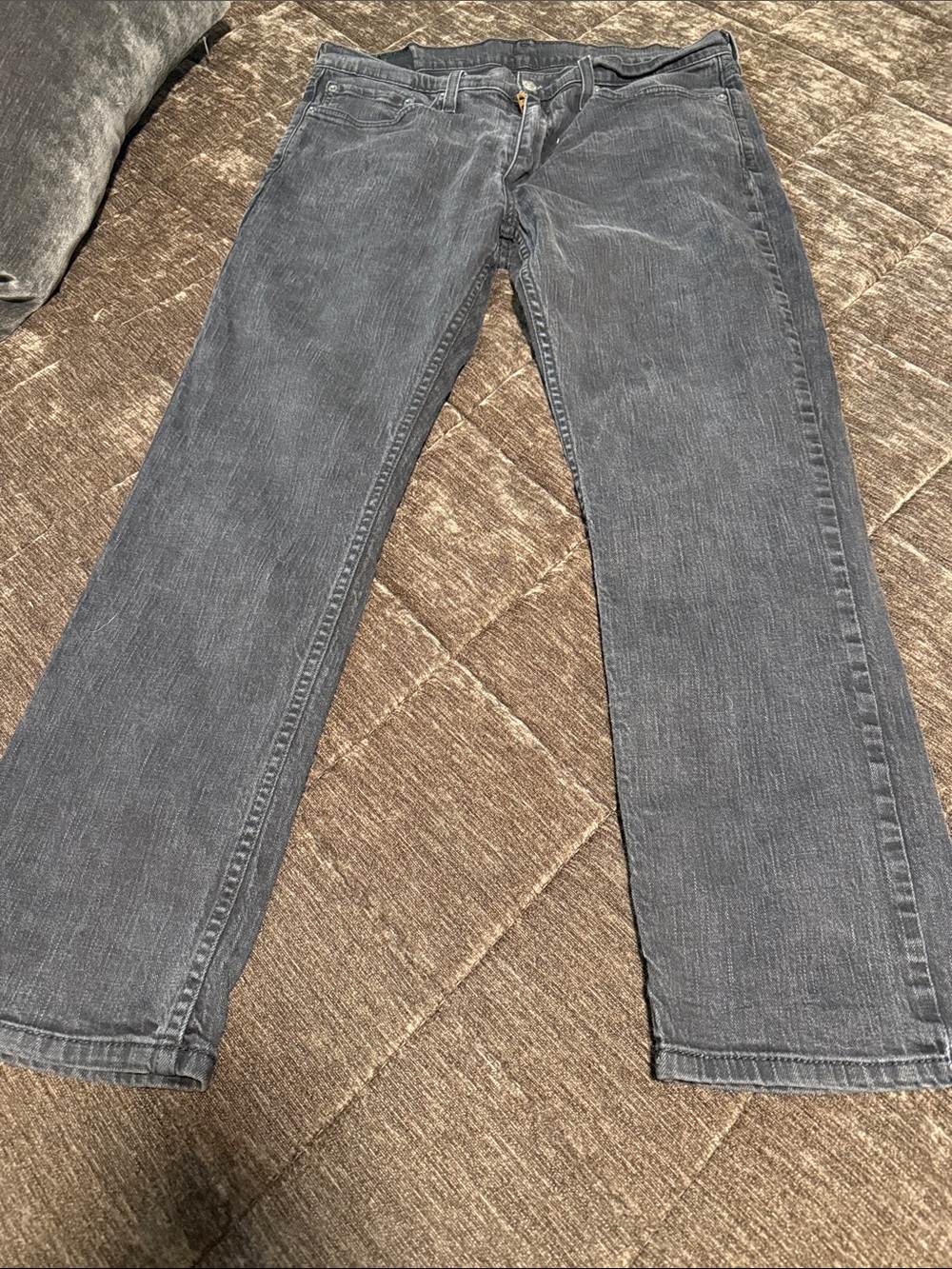 Men's Gray Straight-Leg Jeans